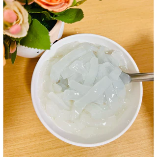 วุ้นตาลอร่อยหอมมาก (ไม่ใช่ตาลแท้ ) เหมือนวุ้นมะพร้าวแต่เป็นริ้วยาวๆ จะนิ่มกว่าวุ้นมะพร้าว
