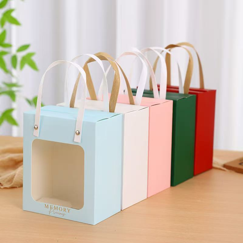 🍭 กล่องของขวัญ หูหิ้วแข็ง ทรงสี่เหลี่ยม หน้าต่างใส่ ฝาปิด ใส่ของชำร่วย ของขวัญวันแม่ พร้อมส่ง