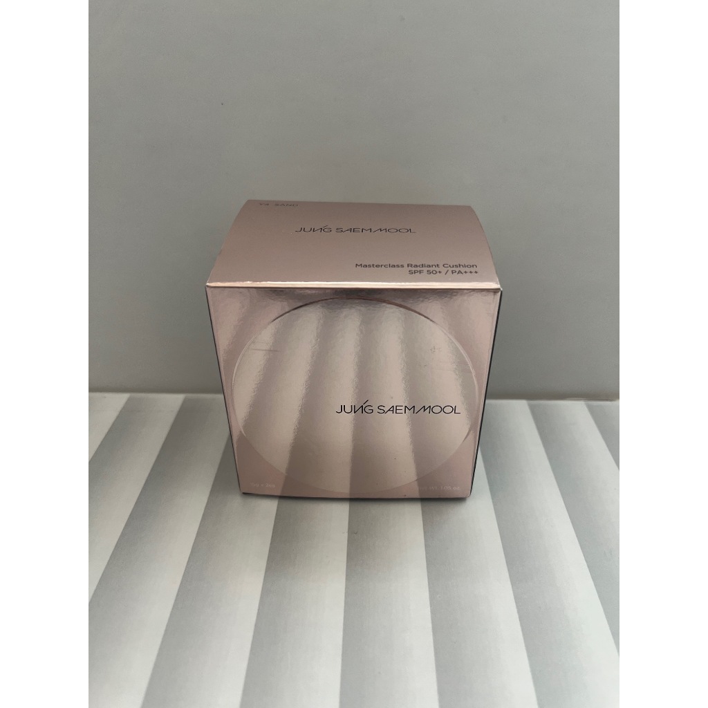 คุชชั่น เผยงานผิวโกลว์ สี Y4 Sand/ JSM Masterclass SPF50+ PA+++
