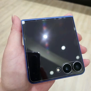 ฟิล์มกระจก Samsung Z Flip 8/zflip8/Z Flip 7/z flip7 กระจกเต็มแผ่น ใส กันมอง 9H แบบใสไร้ขอบ ทัชลื่น พร้อมส่งไทยย