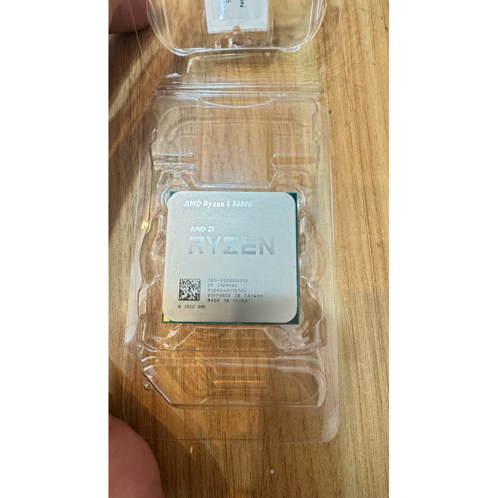 CPU AMD RYZEN 5 5600G มือสอง สภาพสวย พร้อมกล่อง