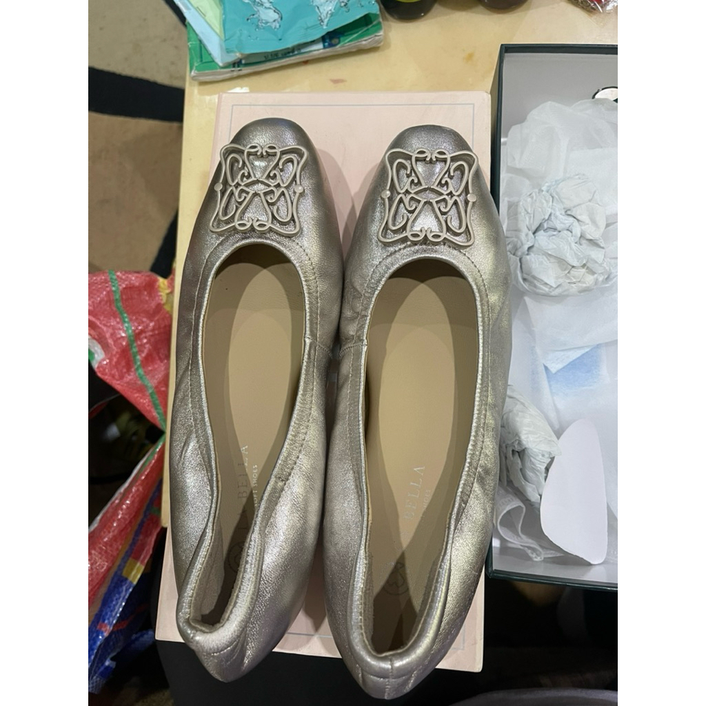 ส่งต่อรองเท้า La Bella soft shoes เบอร์ 41ราคา 1,500฿ พร้อมกล่อง พร้อมถุง