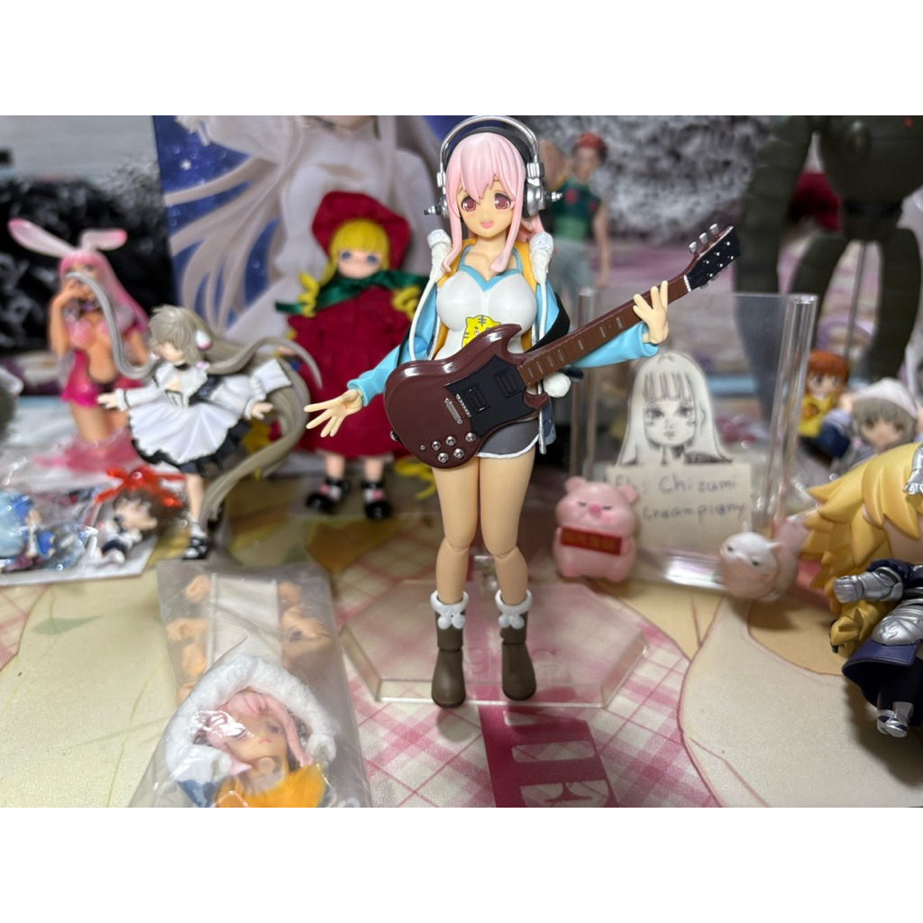 Super  Sonico  Figma