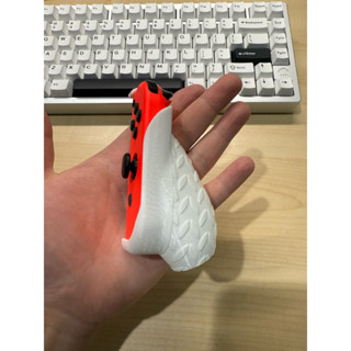 Nintendo Switch 1 กริป/Grip ทำให้จับจอยง่ายขึ้น มีพื้นผิวกัน…