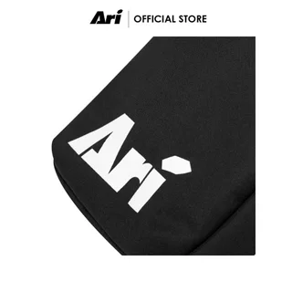 ARI ESSENTIAL POCKET BAG - BLACK (AHW1585-01) กระเป๋าสะพายข้าง อาริ ESSENTIAL POCKET สีดำ