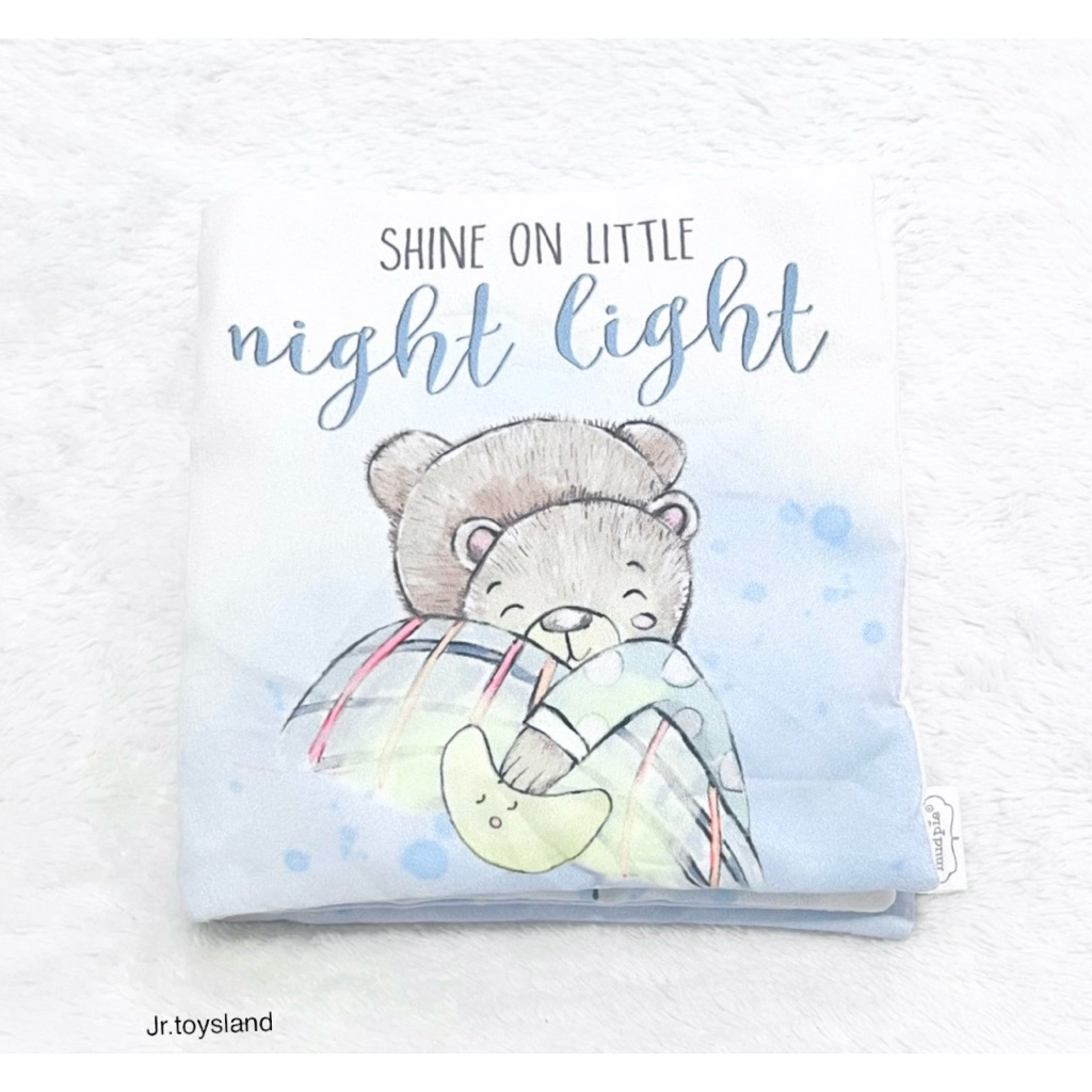 หนังสือผ้า Shine On Little Night Light จาก Mudpie ภาพสวยละมุนมากค่ะ