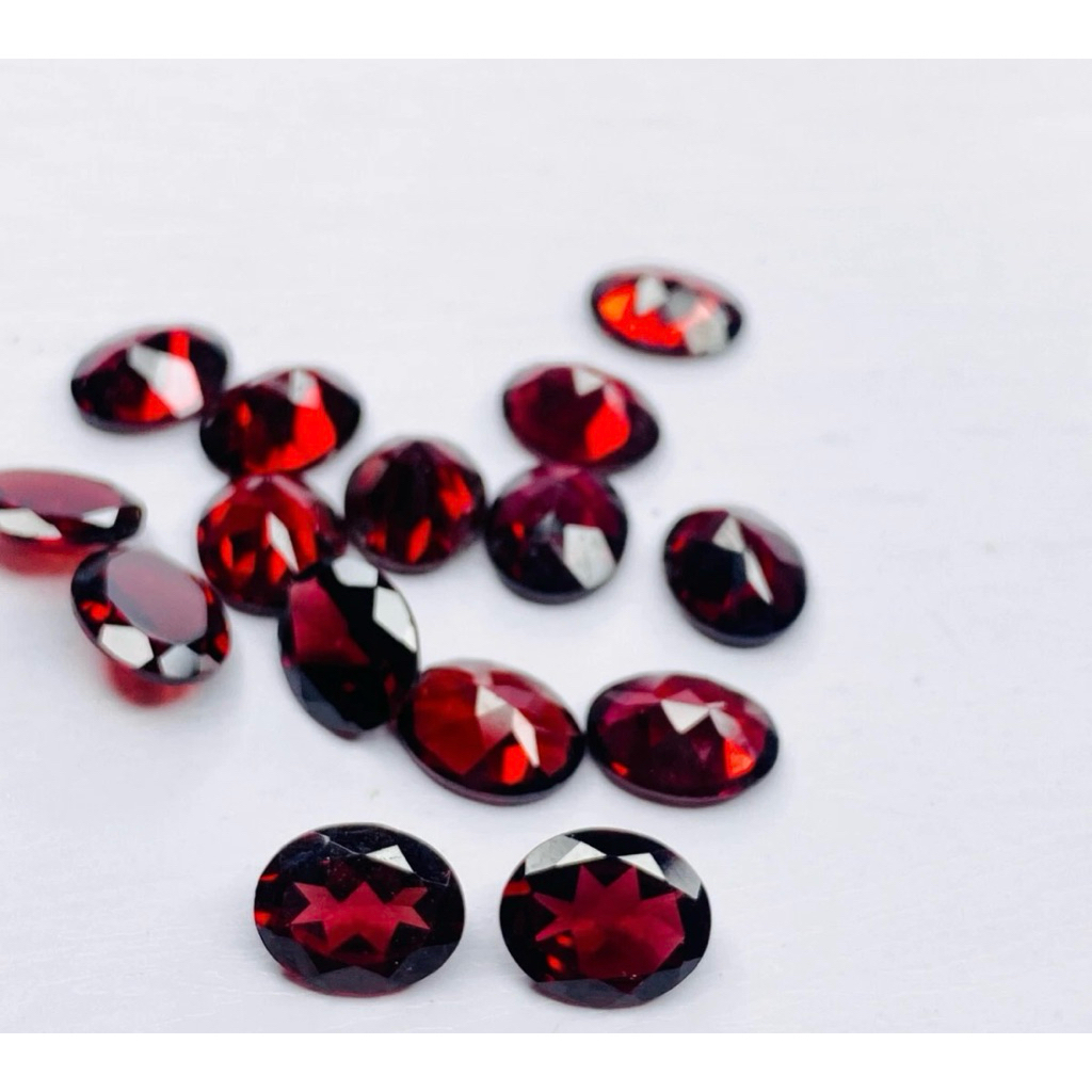 Garnet Face 4X3mm (Oval Shape)The Price Is Grain And Pocket (Many Tablets).Natural Garnet, Oval Shap