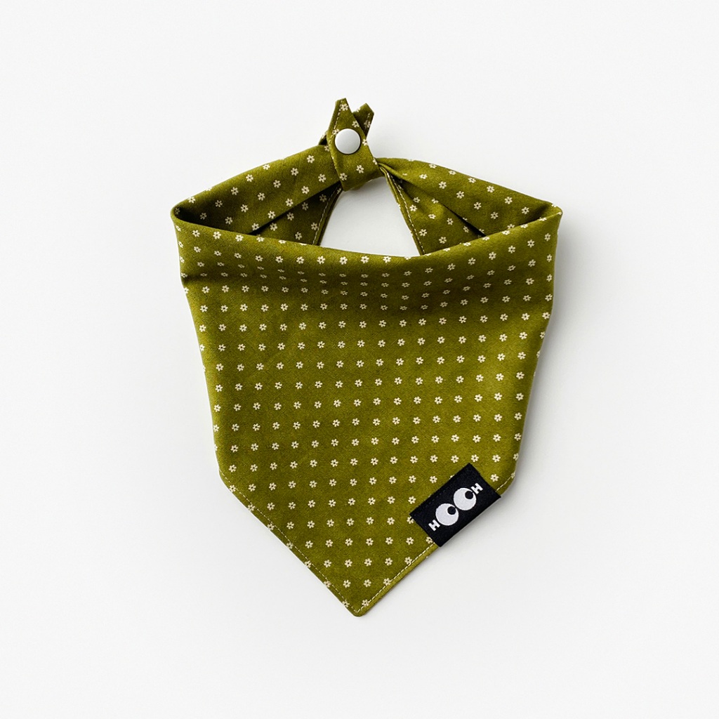 HO.OH - Flower Collection - Olive with Tiny Florals - ผ้าพันคอ ลายดอกไม้ สีเขียวโอลีฟ ผ้าพันคอหมา ผ้าพันคอแมว