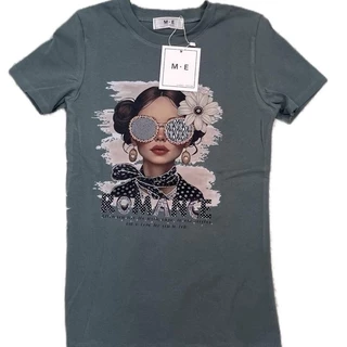 เสื้อยืดคอกลมแขนสั้น รีดเพชรลายผู้หญิงใส่แว่นดอกไม้ทัดหู ป้าย ME