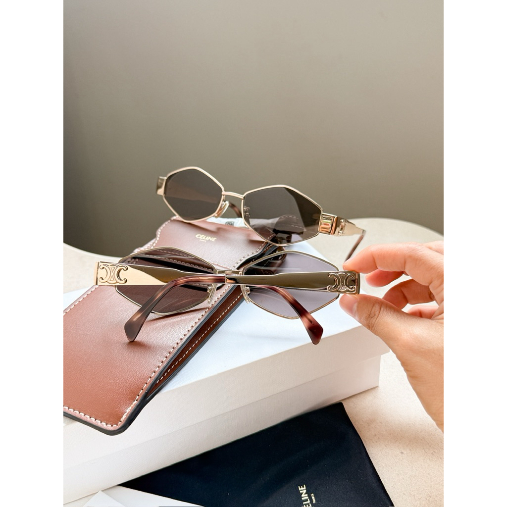 Celine Triomphe Metal 02 ร้านแอมของแท้เท่านั้นค่า CL40254U - รูปที่ 6