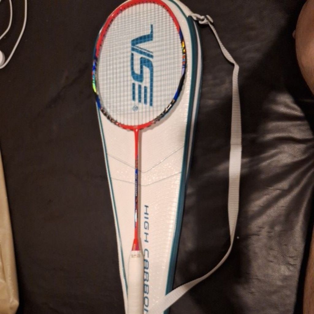 ไม้แบด vs hc990p carbon ทั้งไม้ ใช้งานสัปดาห์เดียวเนื่องจากจับไม่ถนัด ไม่เข้ากับตัวผม