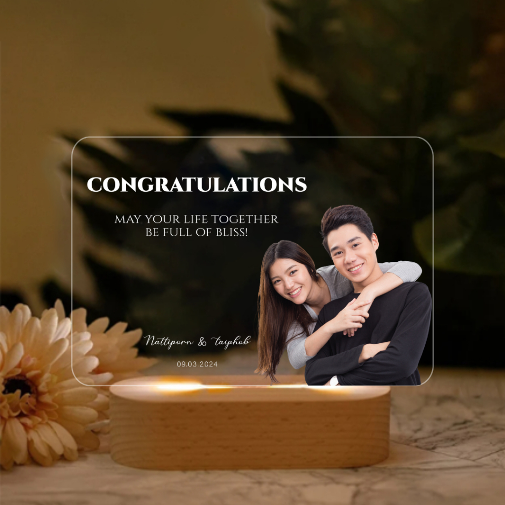 จัดทำ 1-2  วันHappylife โคมไฟอะคริลิคสั่งทำ Portrait Die-Cut สกรีน UV ของขวัญวันเกิด ของขวัญให้แฟน วาเลนไทน์ แต่งงาน