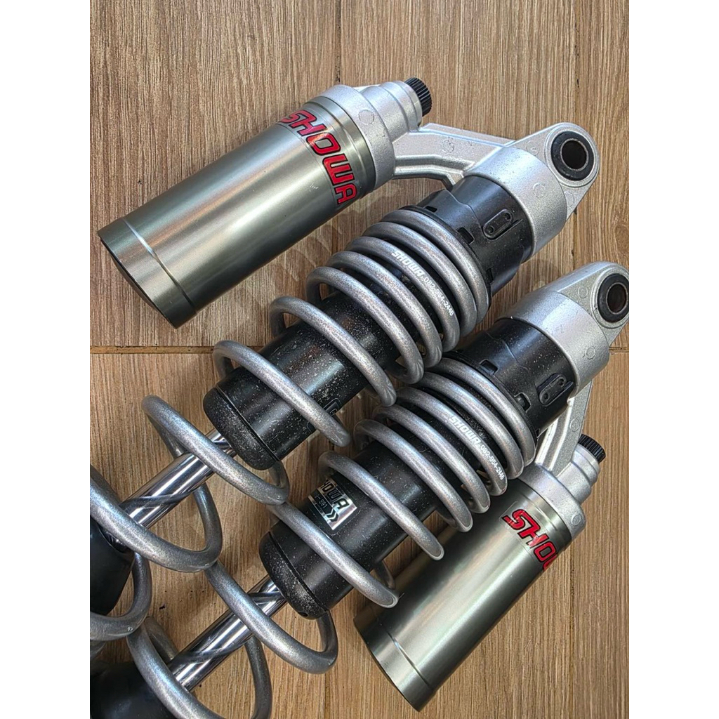 Showa (โชว่า) โช๊ค CB1300 สปริงสีเทา สูง 330 มม.