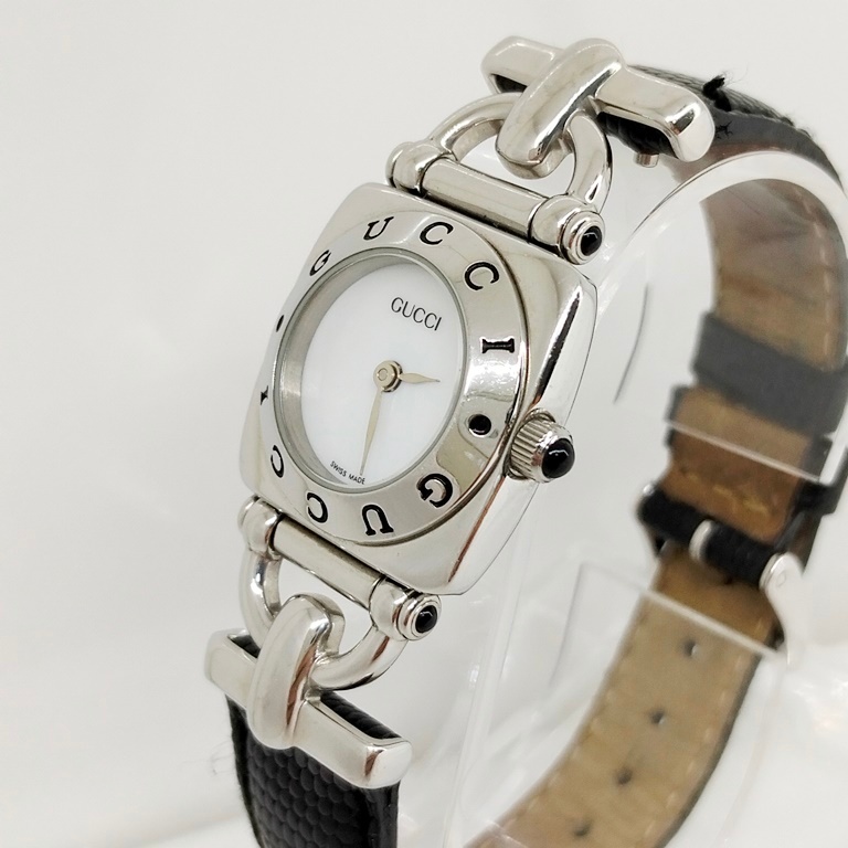 นาฬิกา Gucci 6300L หน้าปัดสีขาว สายสีดำ ของแท้ มือสอง Vintage น่ารัก นาฬิกา Gucci  ผู้หญิง สภาพดี รา