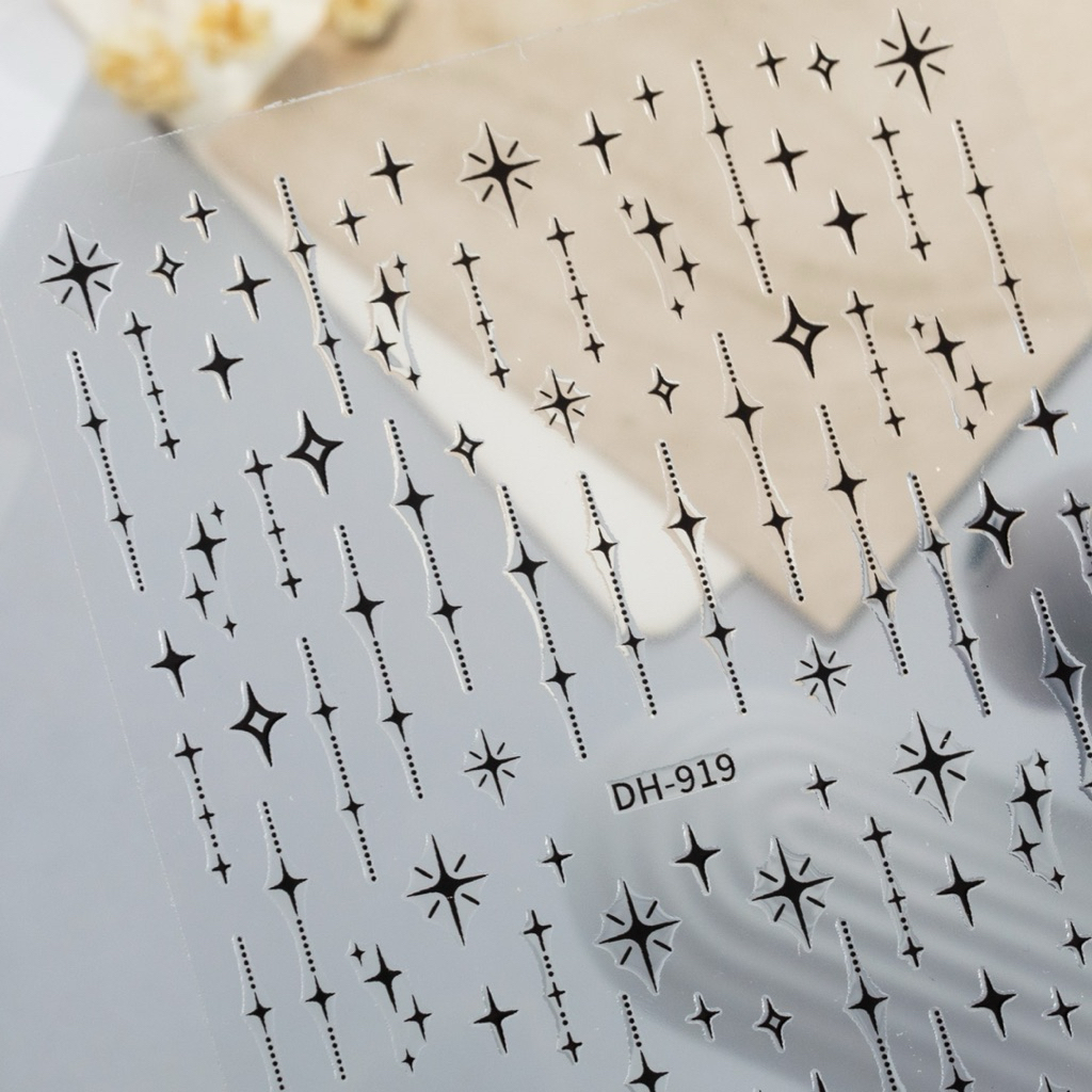 สติกเกอร์ติดเล็บดาววิ๊งวับ สีหลากสีให้เลือก แบบ3D แผ่นละ 9 บาท พร้อมส่งในไทย