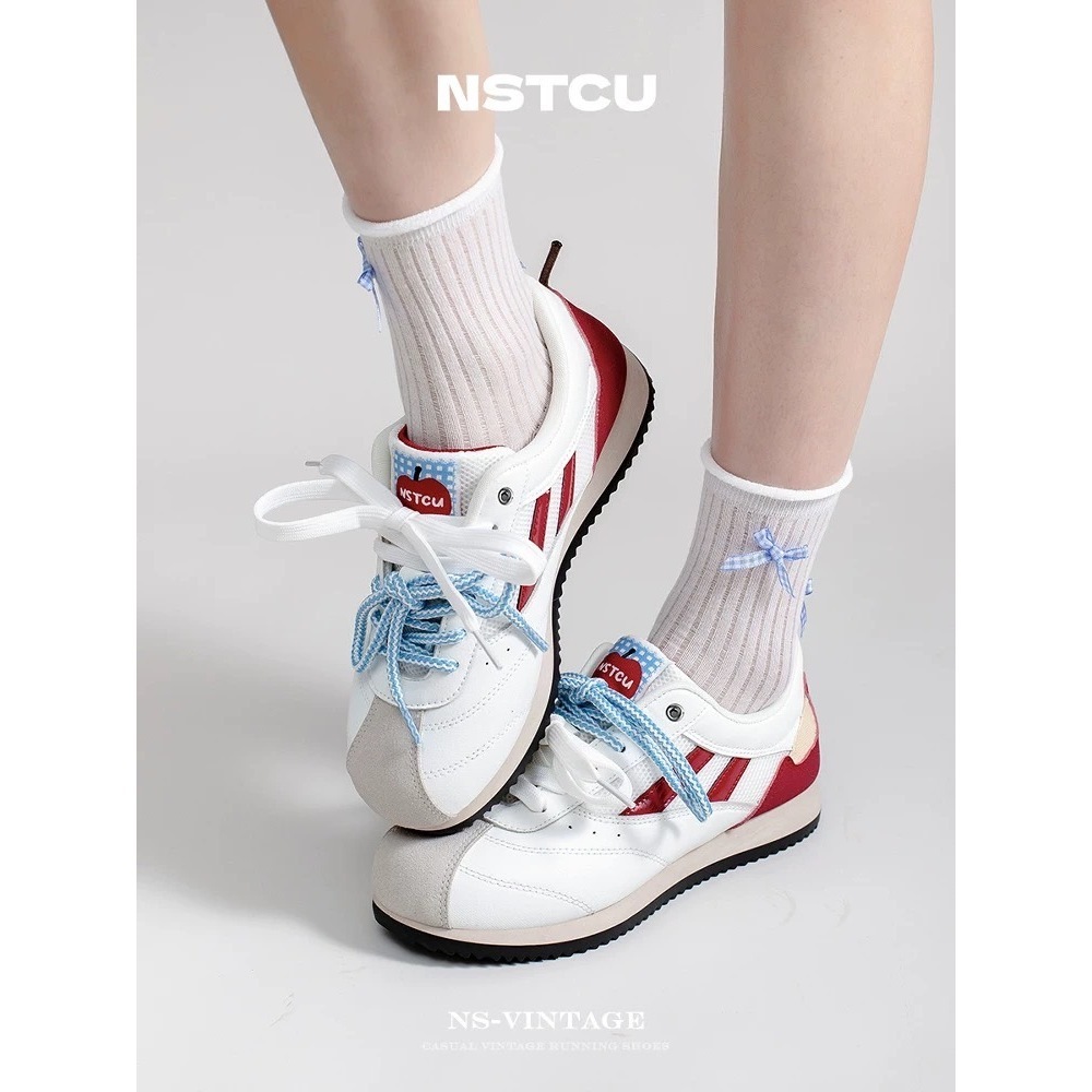 (Pre-order) egg sneakers รองเท้าผ้าใบสีขาว
