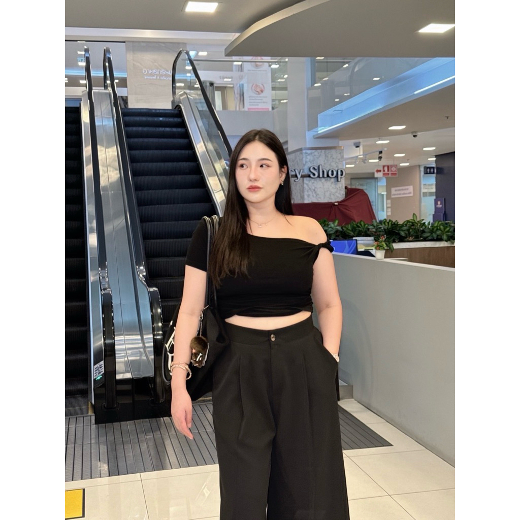 A75 เสื้อครอปแขนทวิต Muenfun