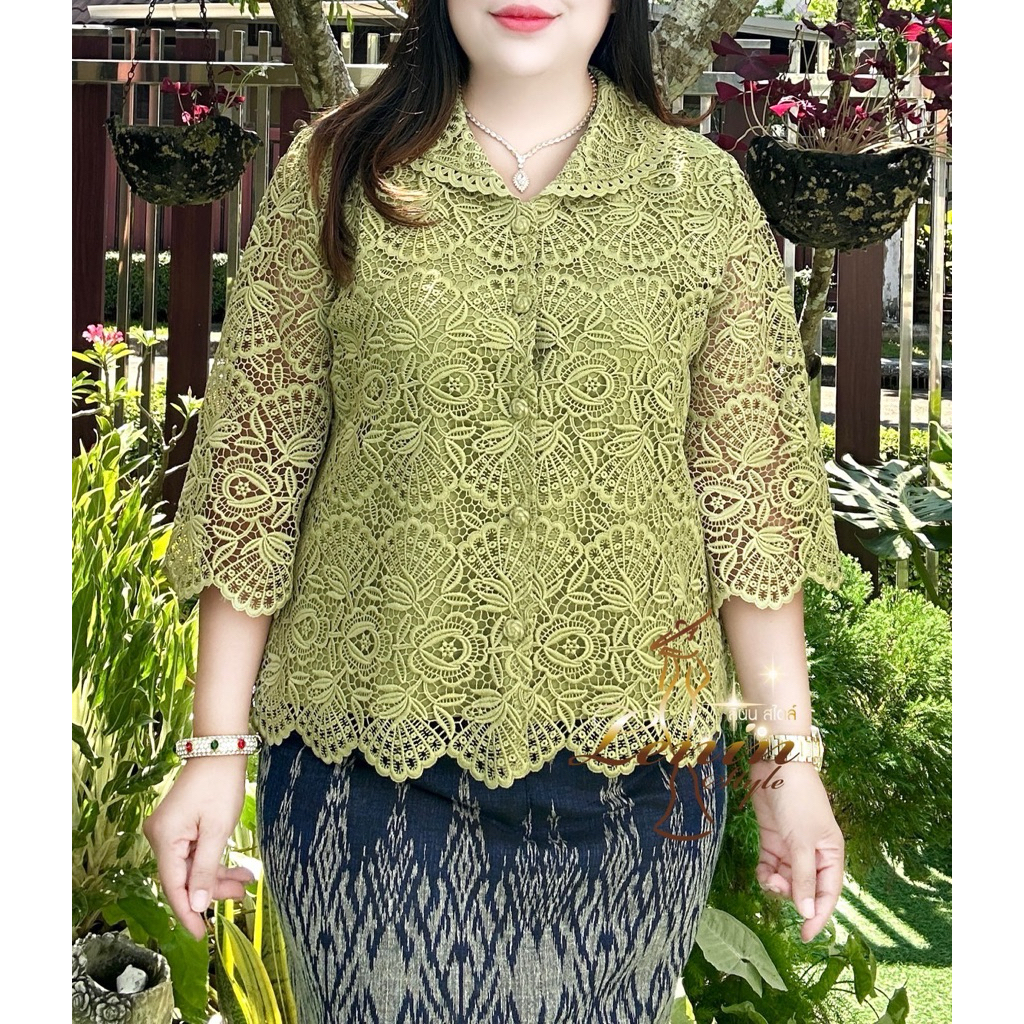 เสื้อลูกไม้ทั้งตัว เสื้ิอคอบัว เสื้อผู้ใหญ่ รูปแบบสวยหรู