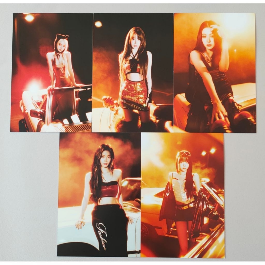LE SSERAFIM EASY CRAZY HOT in Bangkok Postcard