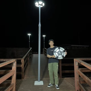 ไฟโซล่าเซลล์ รุ่น UFO พร้อมฐานซีเมนต์ เเละเสาสำเร็จรูป ทรงสวยงาม ติดตั้งง่ายไม่ต้องง้อช่าง