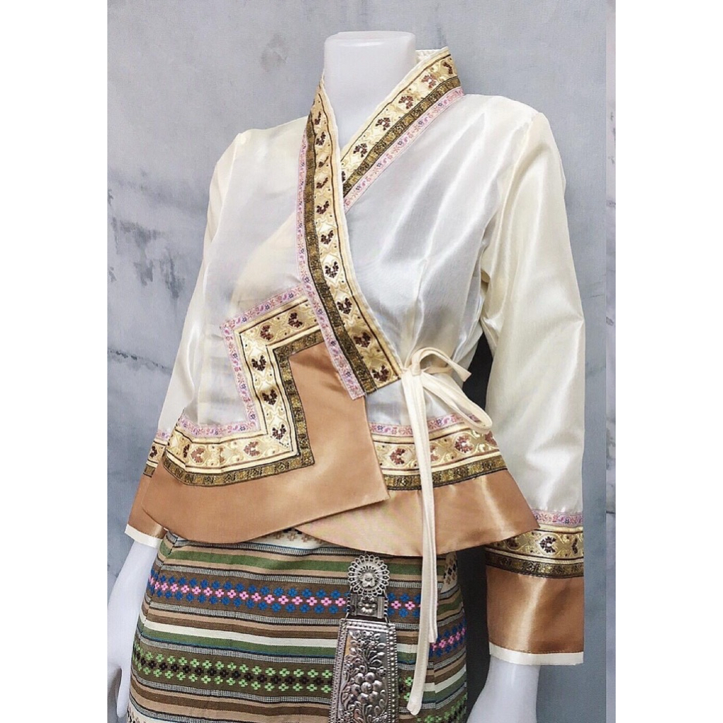 เสื้อสิบสองปันนาราคา 450 บาท
