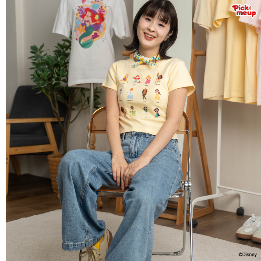 PickMeUp เสื้อ Baby Tee ลาย PRINCESS CHARACTERS YELLOW ลิขสิทธิ์ Disney