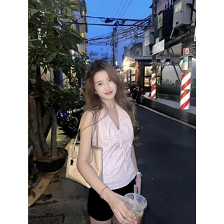 Jenny พร้อมส่ง💗เสื้อสายเดี่ยวคล้องคอผ้าลายลินินคอวี ผูกโบว์หลัง เสื้อคอรอปทรงเข้ารูปใส่แล้วหุ่นสวย ลําลองสําหรับผู้หญิง