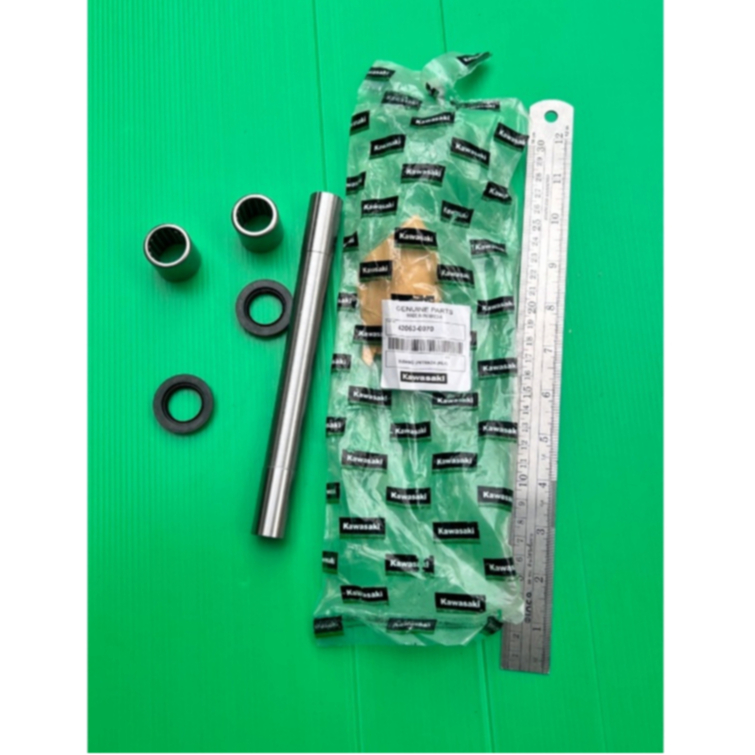 Bosh Swing Arm Boss For KLX 150 แกนสวิงอาร์ม คาวาซากิ อะไหร่วิบาก สวิงอาร์ม by01