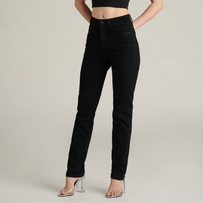 Mc JEANS กางเกงยีนส์ผู้หญิง ทรงขาเข้ารูป (Slim) เอวกลาง สีดำฟอกเข้ม MFSZ243 เนื้อผ้ายีนส์ 11.25oz