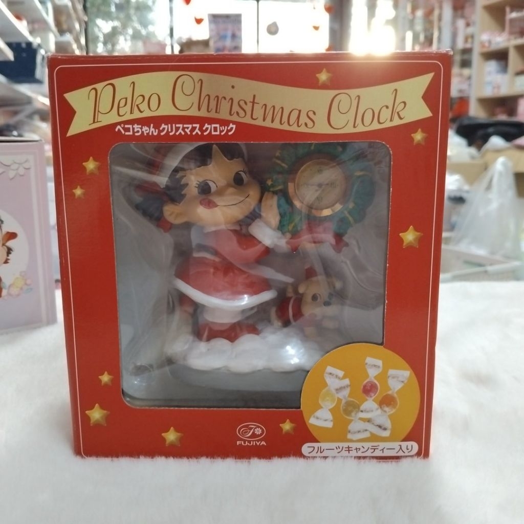 ตุ๊กตา Peko-chan ชุดคริสต์มาส งานกระเบื้อง มีนาฬิกา