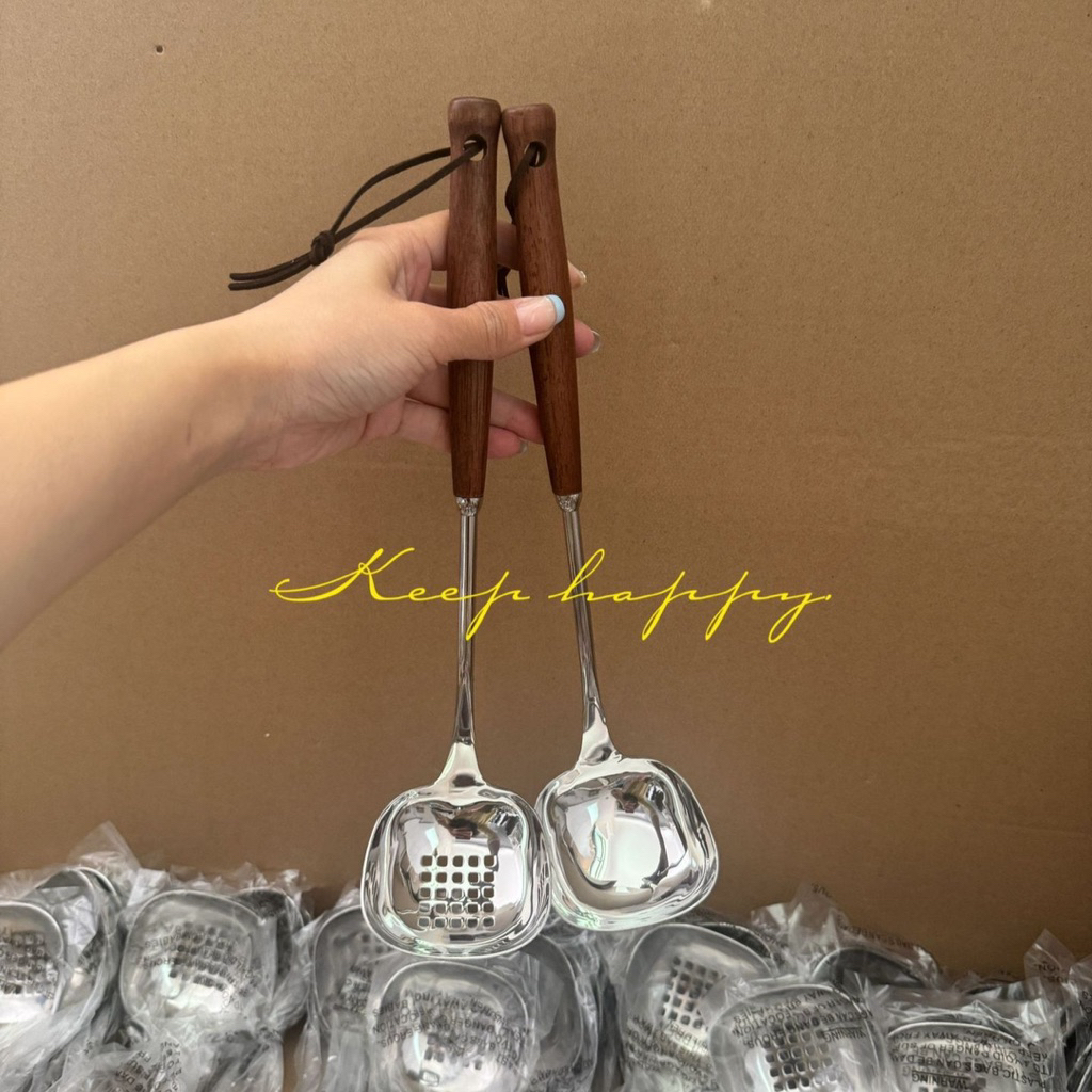 กระบวยกระชอนด้ามจับมีลายสแตนเลส316 ญี่ปุ่น