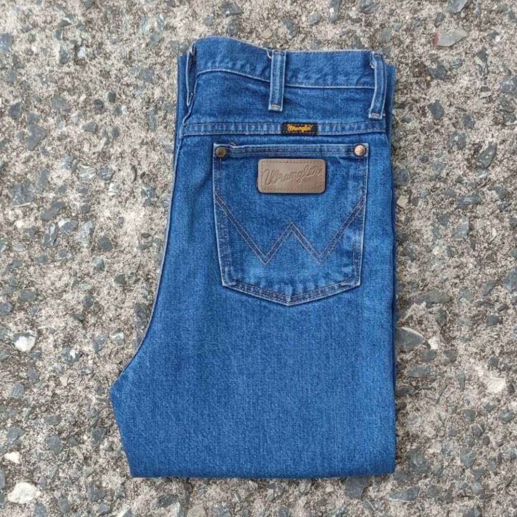 W11/30 กางเกงยีนส์มือสอง Wrangler รุ่น 936DEN เอววัดจริง 30.5" ยาวทั้งตัว 47" ปลายขา 8" ผลิต Mexico
