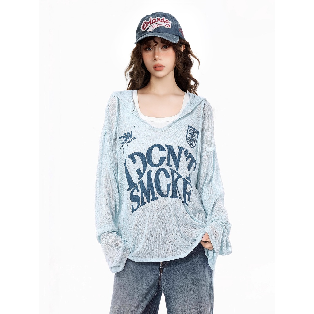 เสื้อผู้หญิง เสื้อกันเเดดทรงหลวม ผ้าไหมพรม  สไตล์อเมริกา ใส่สบาย ผ้าระบายอากาศดี #020375