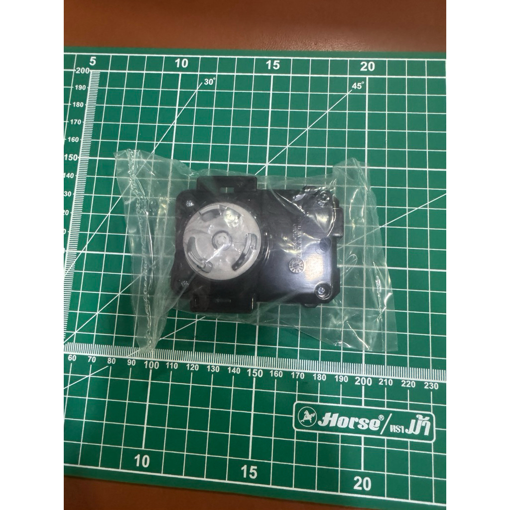 winder launcher สีเทาดำ ของ silver wolf