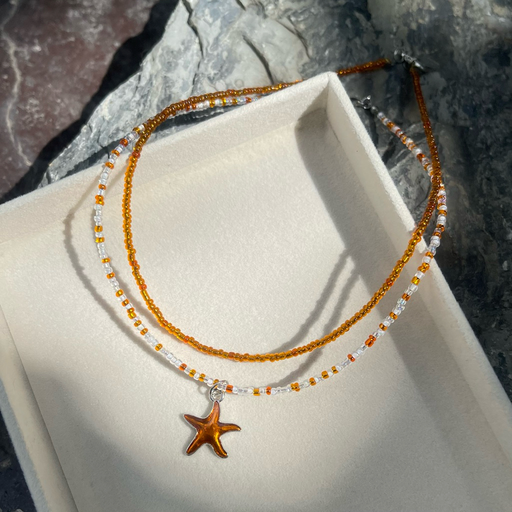 (อุดหนุนงานไทย) สร้อยคอปลาดาว สร้อยจี้ปลาดาว สร้อยลูกปัด beaded necklace สีส้ม สร้อย สร้อยคอ มินิมอล