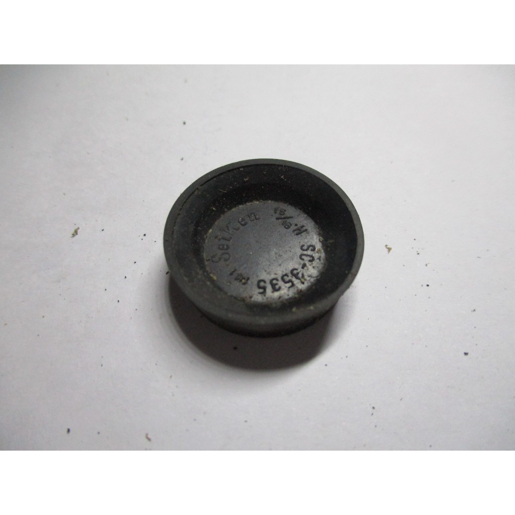 ลูกยางเบรค   SC 3535 R     15/16"   แบบถ้วย Mazda M1600 Toyota SR5 LN111 2.8 4WD ปี97     ราคา 1 ชิ้