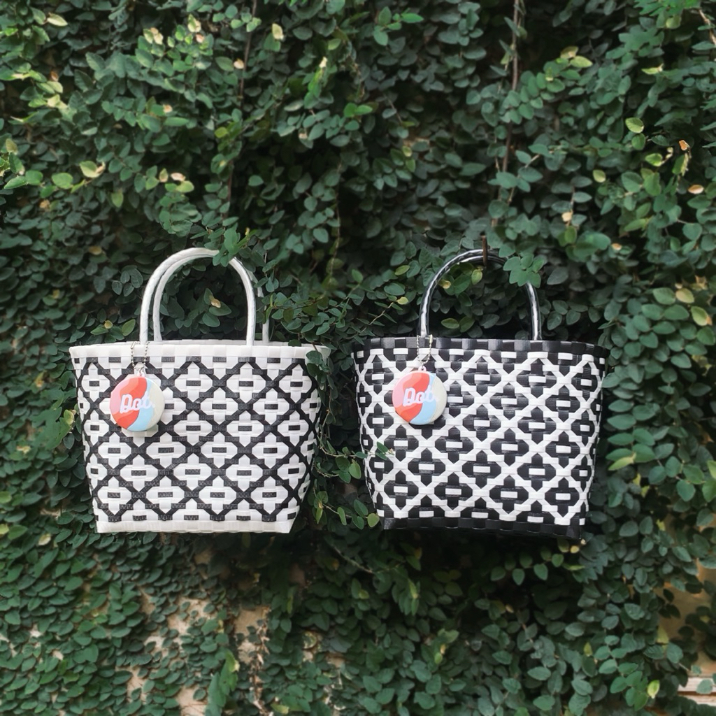 กระเป๋าสานพลาสติก  งาน Handmade