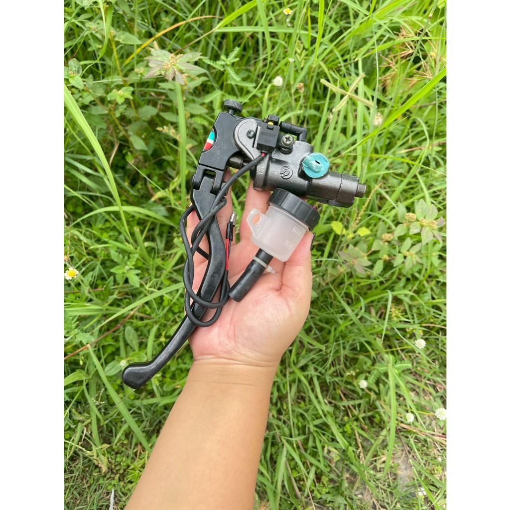 C68 ปั้มเบคร ข้างขวาอิตาลี + กระปุก ใส่ PCX/Mio/Fino/WAVE/Sonic/Msx/R15/ - รูปที่ 2