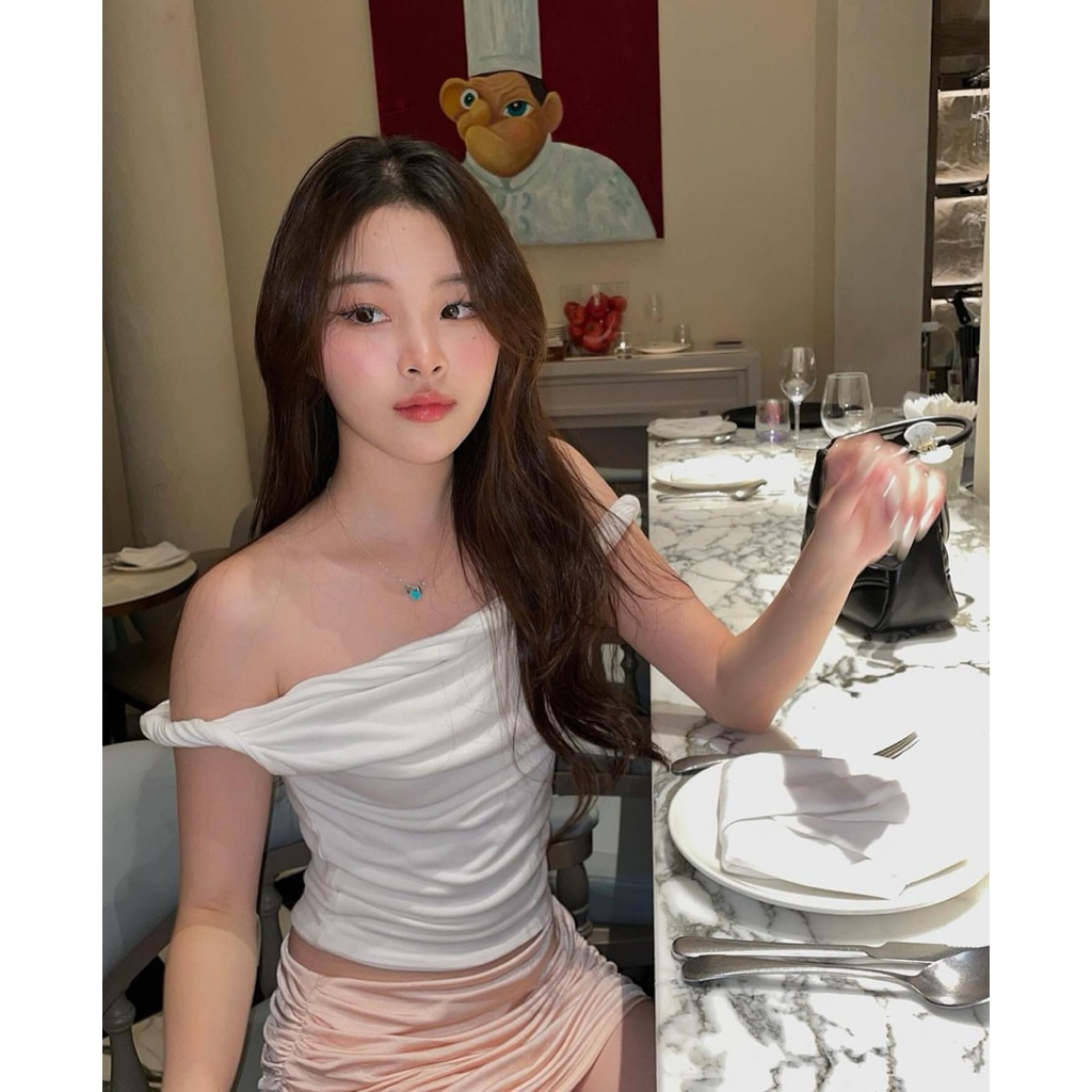 SEOULCUTE Milli Top – Off Shoulder
