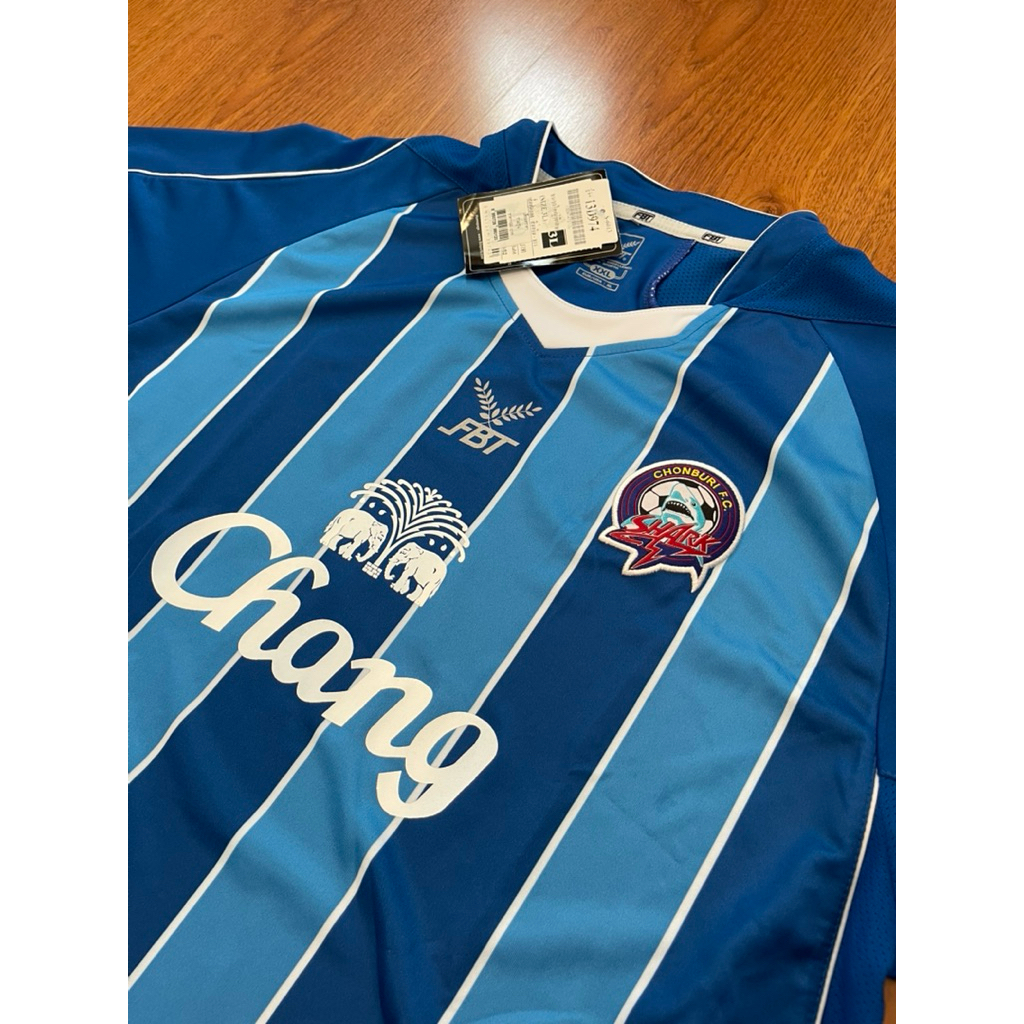 Chonburi fc 2009 BNWT