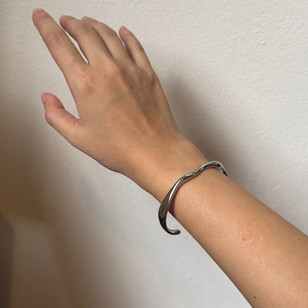 กำไล Open Wave Bangle - wheniloveilove