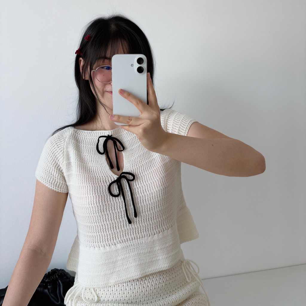 MOMOKA.KNIT🍑 เสื้อลายถักแขนสั้น ดีเทลโบว์🎀 Cute Knit Girl🌷