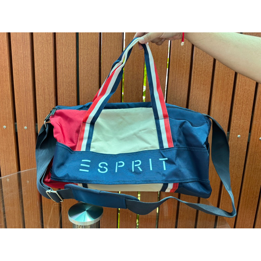 กระเป๋าเดินทาง แบบหิ้ว Esprit มือสองสภาพใหม่