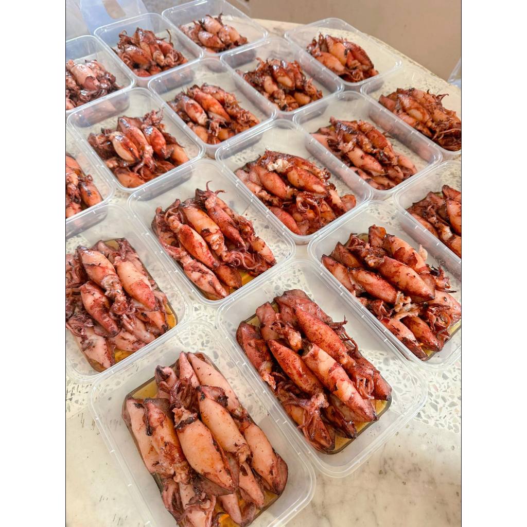 หมึกต้มหวาน เดือดทะลุกระทะ สูตรโบราณจากแม่โบ ของเด็ดปากน้ำปราณ พร้อมทาน 300 กรัม