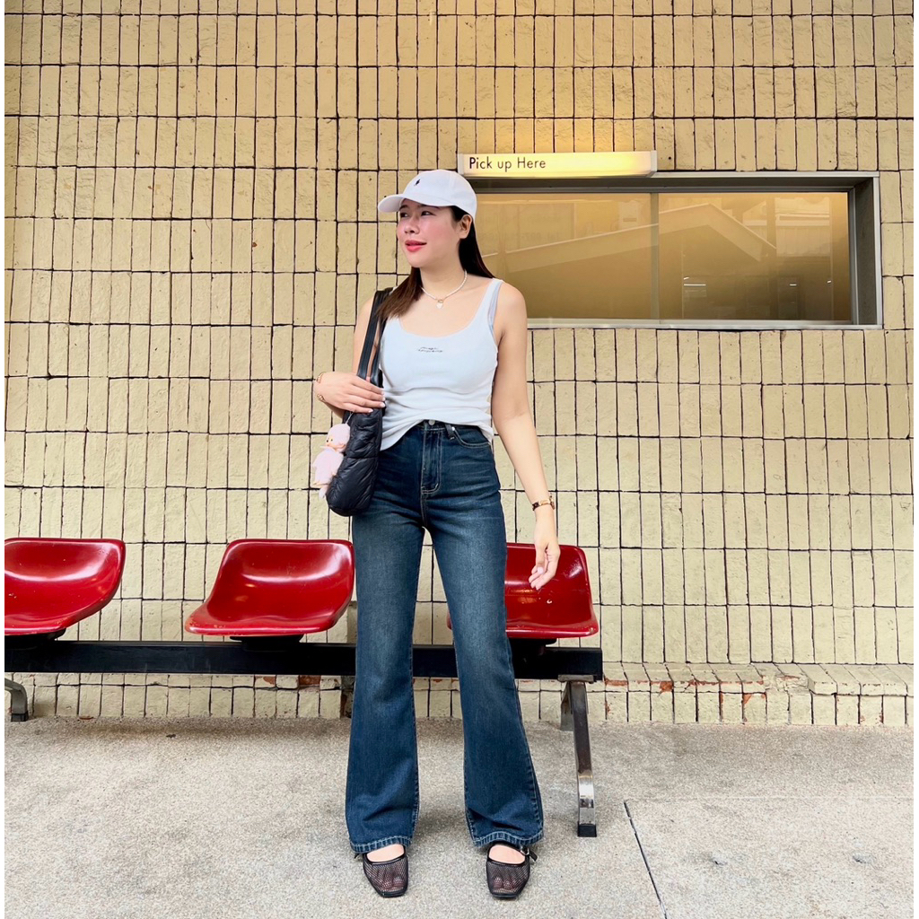 กางเกงขาม้ากลางPOND ยีนส์เอวสูงใส่แล้วขาเรียวยาว แมทช์ง่ายใส่ได้กับทุกแนว  ความยาว39-40นิ้ว