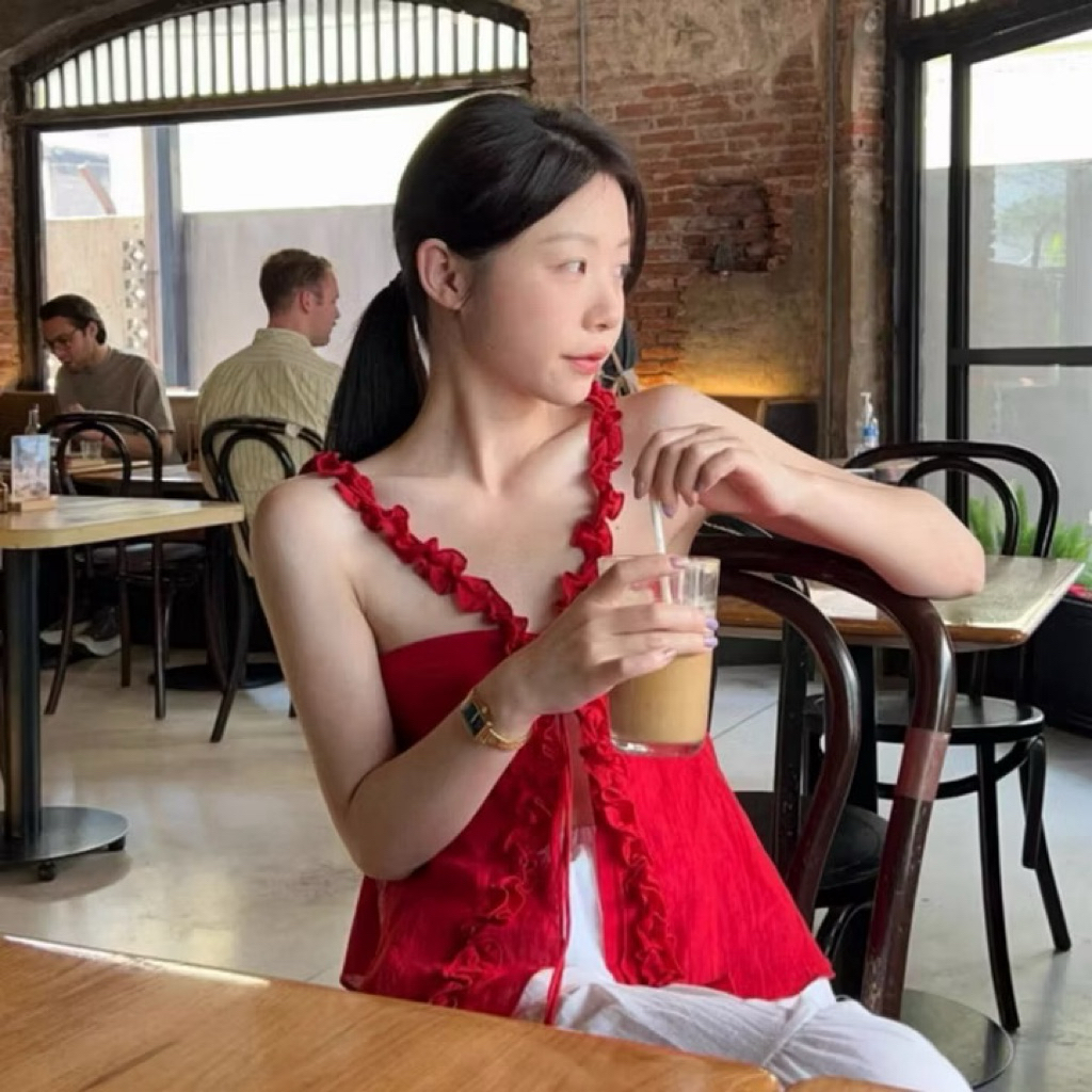 ส่งต่อ NZN American Summer Sexy Red Lace Halter Tube Top Sling Top