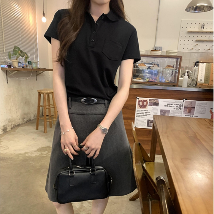 cherryshop พร้อมส่ง เสื้อโปโลแขนสั้นแฟชั่นสไตล์เกาหลีเรียบง่ายสำหรับผู้หญิง กระดุมหน้า ผ้าเนื้อนุ่ม แฟชั่นย้อนยุค - รูปที่ 5