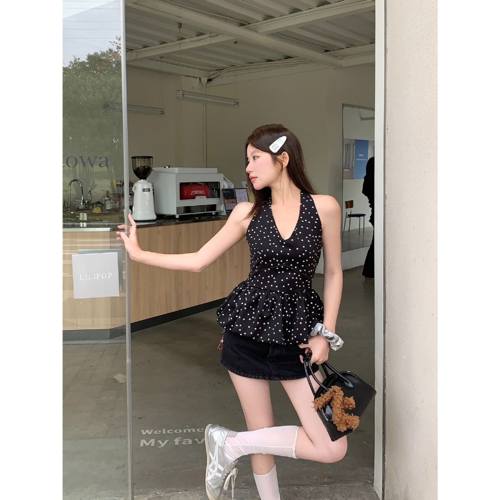 พร้อมส่งเสื้อกล้ามลายจุดคอวีงานเข้ารูป ชายระบาย หลังสม็อค รูปที่ 2