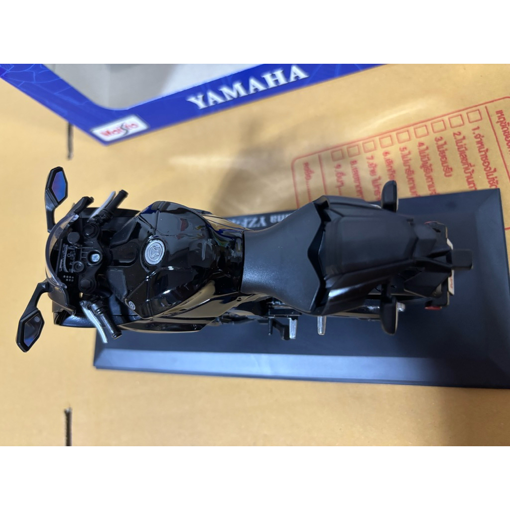 รถมอเตอร์ไซค์ Yamaha YZF-R1 (เป็นงานโมเดลMaisto พลาสติก)สเกล1:12 รายละเอียดสวยสมจริงสินค้าตามภาพ 100% ราคา ถูกที่สุด ดีลบีเคเค แกลเลอรีภาพที่ 5