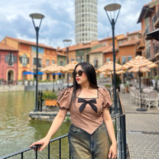 Maharani - เสื้อแขนสั้นชายV หลังสม็อค - อก 40-46 - #T126